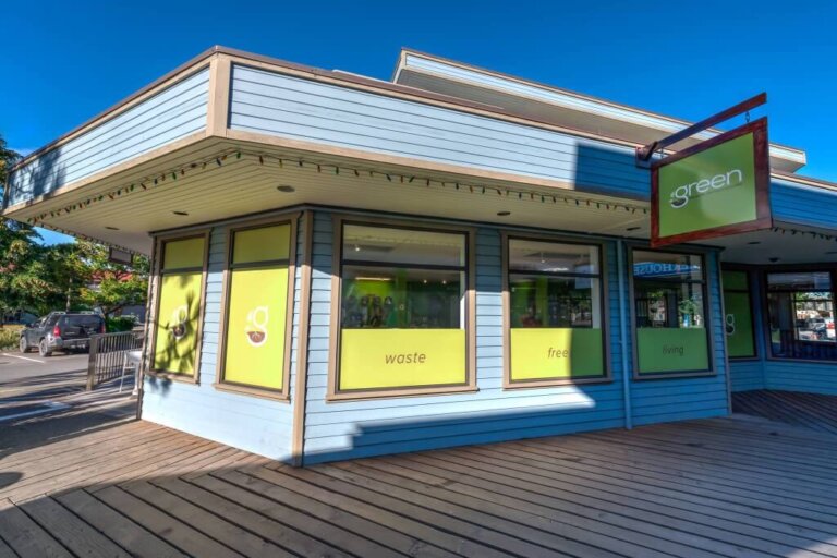 salt-spring-green-grocer